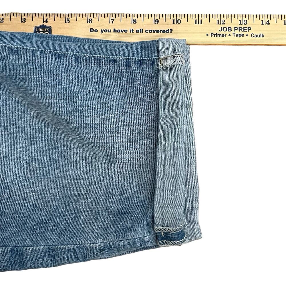 NYDJ Briella Denim Bermuda Shorts Size 2 Light Wash Cuffed Slimming Stretchy - Picture 11 of 11